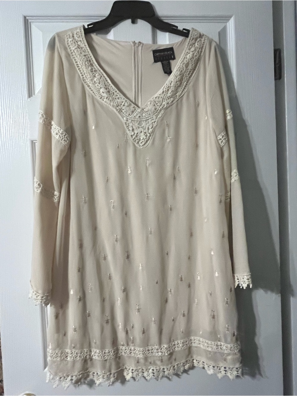 Women’s  Cream Beaded Lace V-Neck Dress